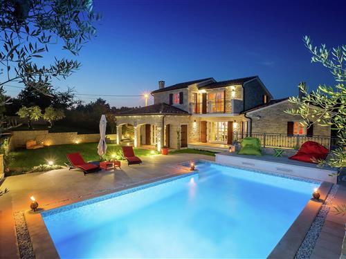 Villa - 8 personer -  - 52445 - Baderna