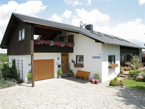 Holiday Home/Apartment - 5 persons -  - Frauenberghausen - 93339 - Riedenburg