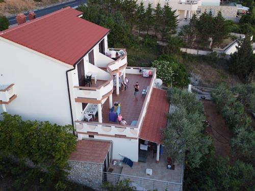 Holiday Home/Apartment - 4 persons -  - Stara Novalja - 53291 - Stara Novalja