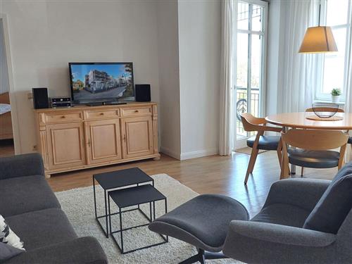 Holiday apartment - 3 persons -  - Strandpromenade - 18609 - Binz