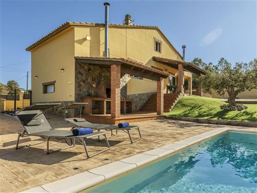 Holiday home - 6 persons -  - La Bisbal Del Penedès - 43717