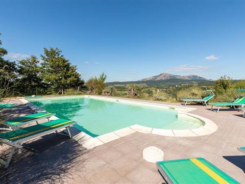 Sommerhus - 23 personer -  - Loc. Valcerosa di Sotto - Pietralunga - 06026 - Pietralunga Pg