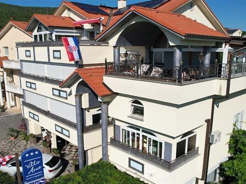 Holiday home - 9 persons -  - 51260 - Selce