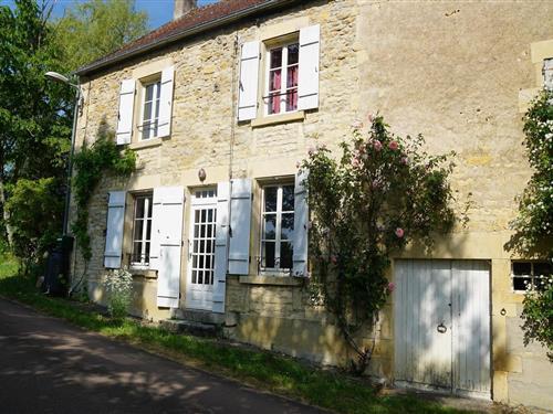 Sommerhus - 5 personer -  - 58190 - Tannay