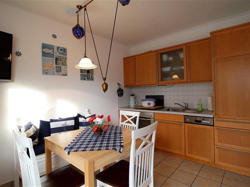 Holiday Home/Apartment - 2 persons -  - Zur Wellenwiese - 18374 - Zingst