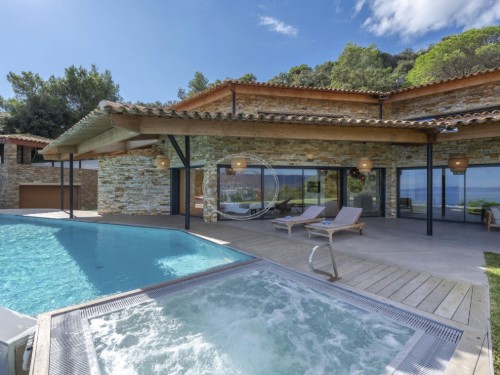 Holiday home - 14 persons -  - 83230 - Bormes-Les-Mimosas