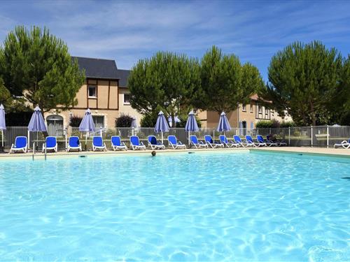 Sommerhus - 8 personer -  - 24290 - Montignac