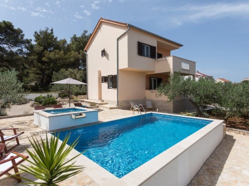 Holiday home - 8 persons -  - Kralja Zvonimira - Brac-Sutivan - 21403 - Sutivan