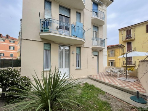 Holiday apartment - 4 persons -  - 18100 - Imperia