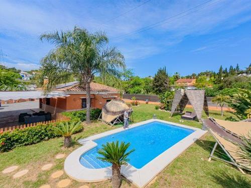 Holiday home - 7 persons -  - 29570 - Cártama