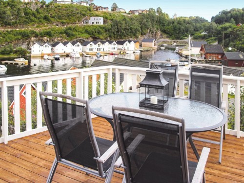 Holiday home - 8 persons -  - Ponstivegen - Vestvikvågen - 5551 - Auklandshamn