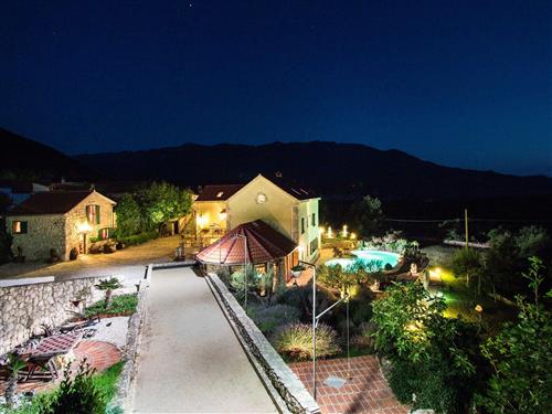 Feriehus - 13 personer -  - Bajici 10, Bajici - 21271 - Grabovac