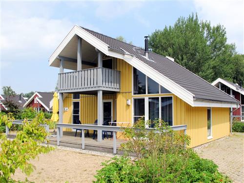 Holiday Home/Apartment - 6 persons -  - Waren - 17248