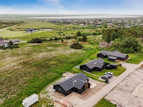 Sommerhus - 10 personer -  - Strandvejen 158 B - Vejlby Klit - 7673 - Harboøre