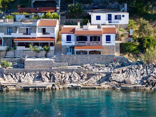 Holiday apartment - 6 persons -  - Uvala Solotiša - 21468 - Bogomolje