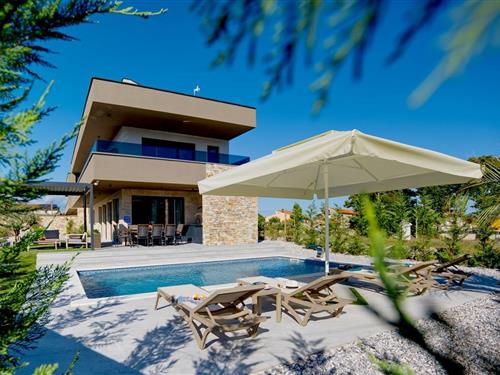 Holiday home - 8 persons -  - Marcana - 52207 - Barban