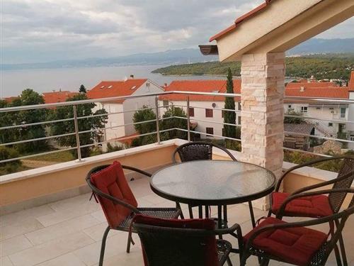 Holiday Home/Apartment - 5 persons -  - Mate Balote - 51512 - Njivice