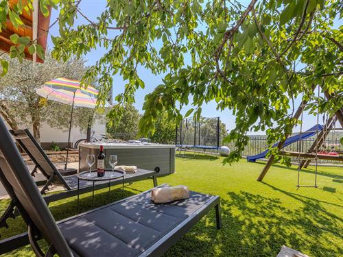 Sommerhus - 8 personer -  - Juricici - Omis-Katuni - 21250 - Katuni