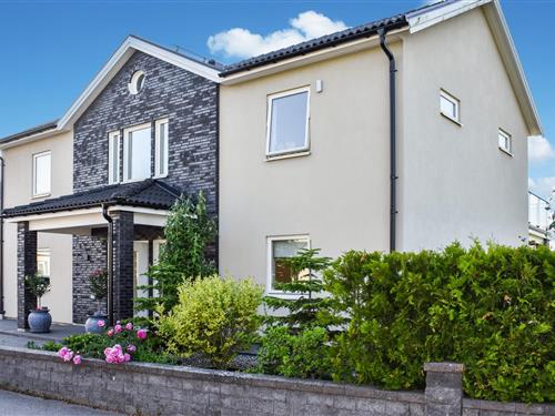 Sommerhus - 8 personer -  - Kopparstjärnas Gata - Malmö/Oxie - 238 41 - Malmö