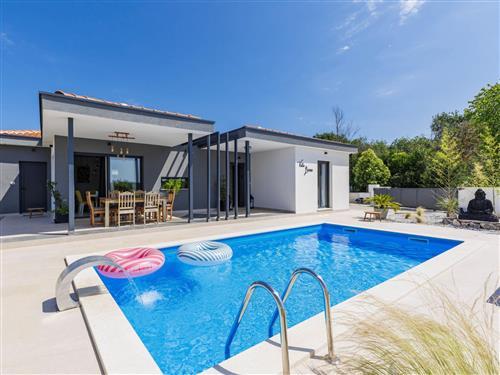 Holiday home - 4 persons -  - Porec/Višnjan - 52463