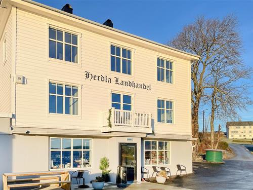 Sommerhus - 8 personer -  - Herdlesundet - Herdla/Askøy - 5315 - Herdla