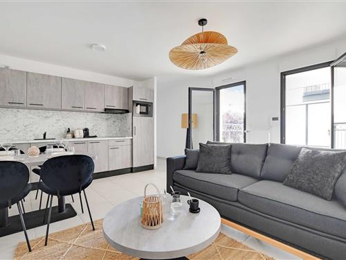 Holiday apartment - 1 person -  - Suresnes