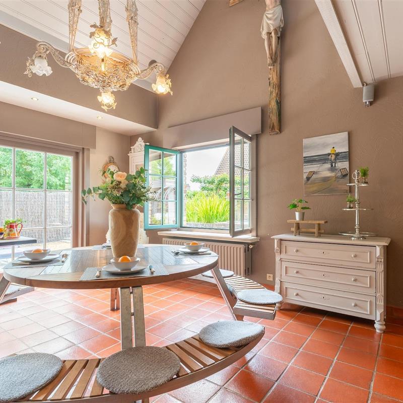 Sommerhus - 10 personer -  - 8670 - Oostduinkerke