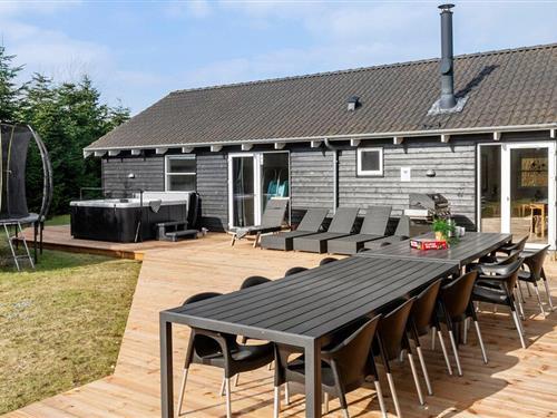 Sommerhus - 20 personer -  - Blommestien - Marielyst - 4872 - Idestrup
