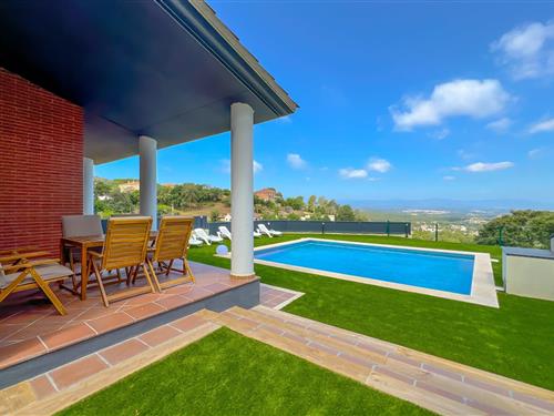 Ferielejlighed - 14 personer -  - 17412 - Maçanet De La Selva