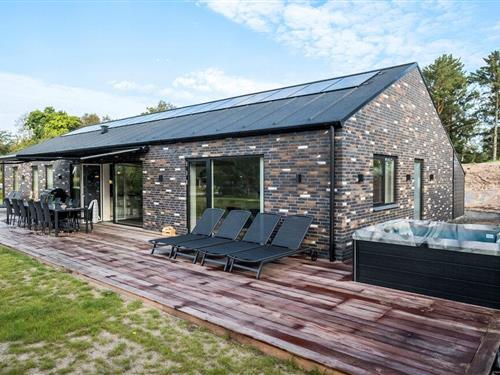 Sommerhus - 14 personer -  - Strandvænget - Helberskov - 9560 - Hadsund