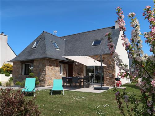 Holiday home - 7 persons -  - Perros Guirec - 22700