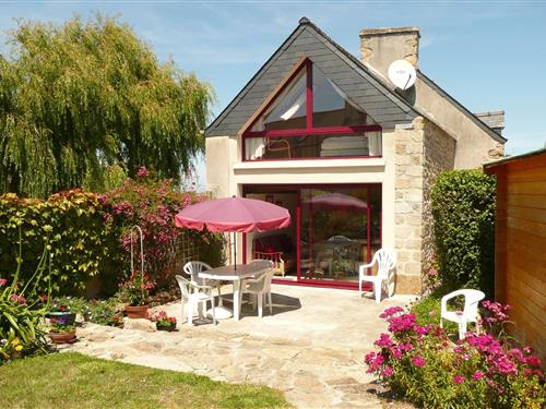 Holiday Home/Apartment - 4 persons -  - 29880 - Plouguerneau