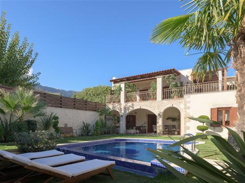 Sommerhus - 10 personer -  - Agia Marina - 73100