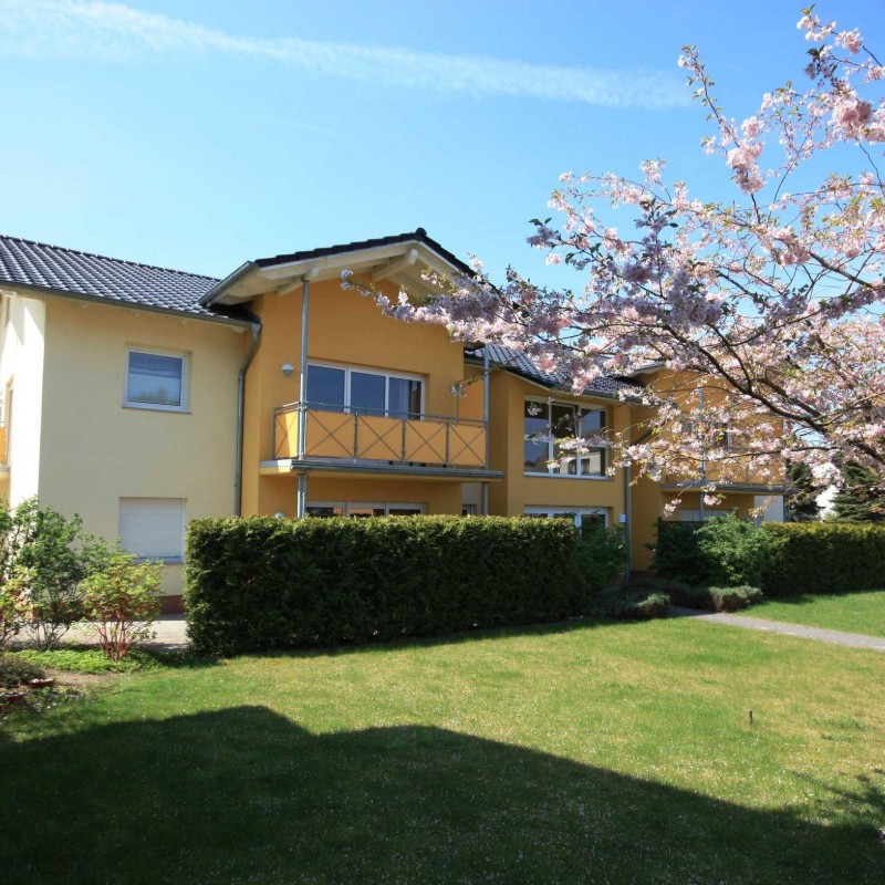 Ferielejlighed - 4 personer -  - Terrasse o. Blk., 50-70m², LCD-TV, CD, EBK mit Spülm, WM+Tr - 17459 - Koserow