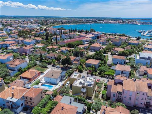 Holiday Home/Apartment - 6 persons -  - Umag - 52470
