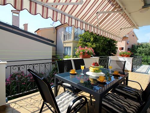 Holiday Home/Apartment - 5 persons -  - Lovrecka - 52440 - Porec