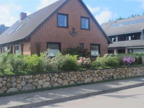 Holiday Home/Apartment - 3 persons -  - 25980 - Westerland