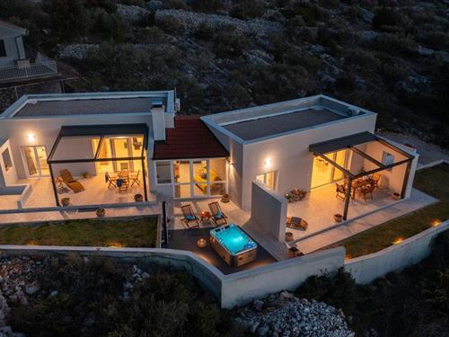 Holiday apartment - 2 persons -  - Ulica I. Istocna obala - Otok Kaprije - Otok Kaprije - 22235 - Kaprije