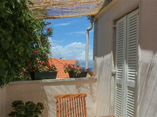 Holiday Home/Apartment - 3 persons -  - 21400 - Supetar