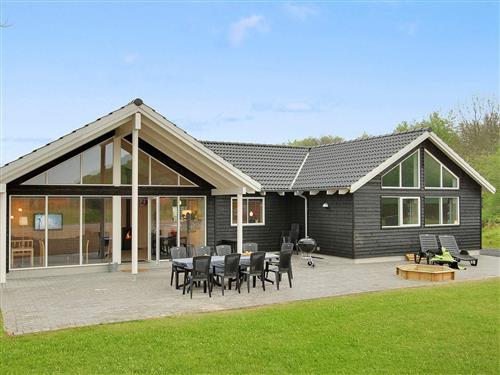 Holiday Home/Apartment - 18 persons -  - Kronens Have - Lohals - 5953 - Tranekær