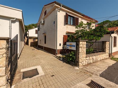 Sommerhus - 4 personer -  - Stipe Devcica - 53288 - Karlobag