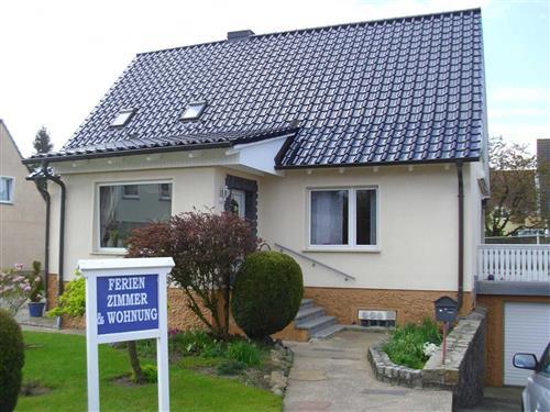 Ferienhaus - 2 Personen -  - Am Stadtrand - 18546 - Sassnitz