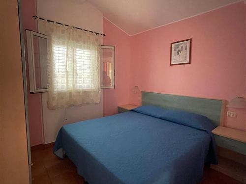 Holiday Home/Apartment - 4 persons -  - Contrada Intresiglio - 71019 - Vieste