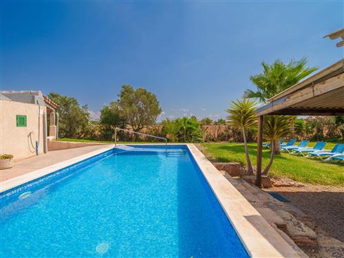 Holiday home - 8 persons -  - Ses Salines - 07630