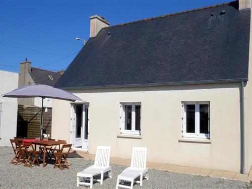 Holiday home - 4 persons -  - 29880 - Guisseny