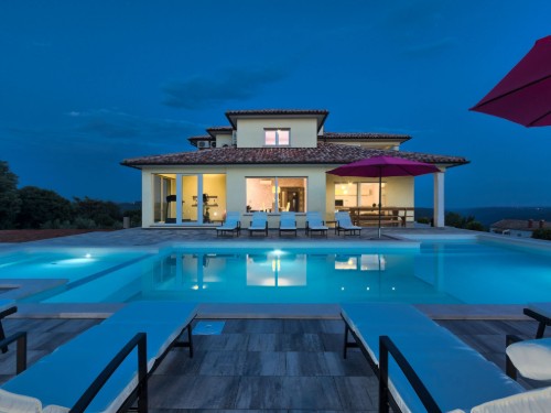 Ferienhaus - 12 Personen -  - 52207 - Pula/Manjadvorci