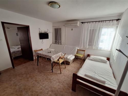 Holiday apartment - 4 persons -  - 23210 - Biograd Na Moru