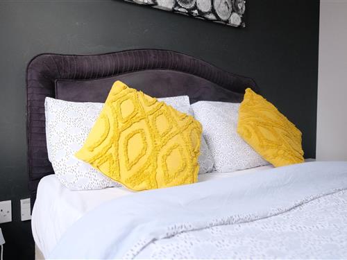 Holiday apartment - 3 persons -  - Lord St - M7 1UB - Salford