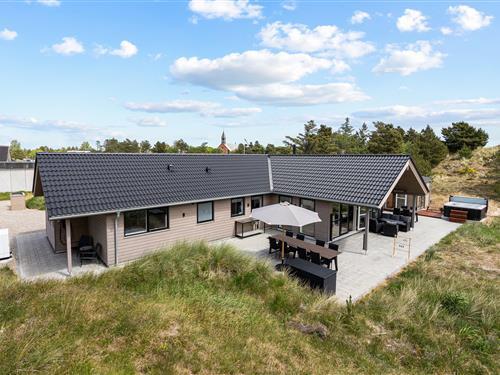 Holiday Home/Apartment - 12 persons -  - Fædriften - 6857 - Blåvand