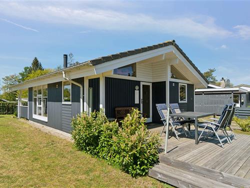 Sommerhus - 4 personer -  - Rørsangervej - 4873 - Væggerløse